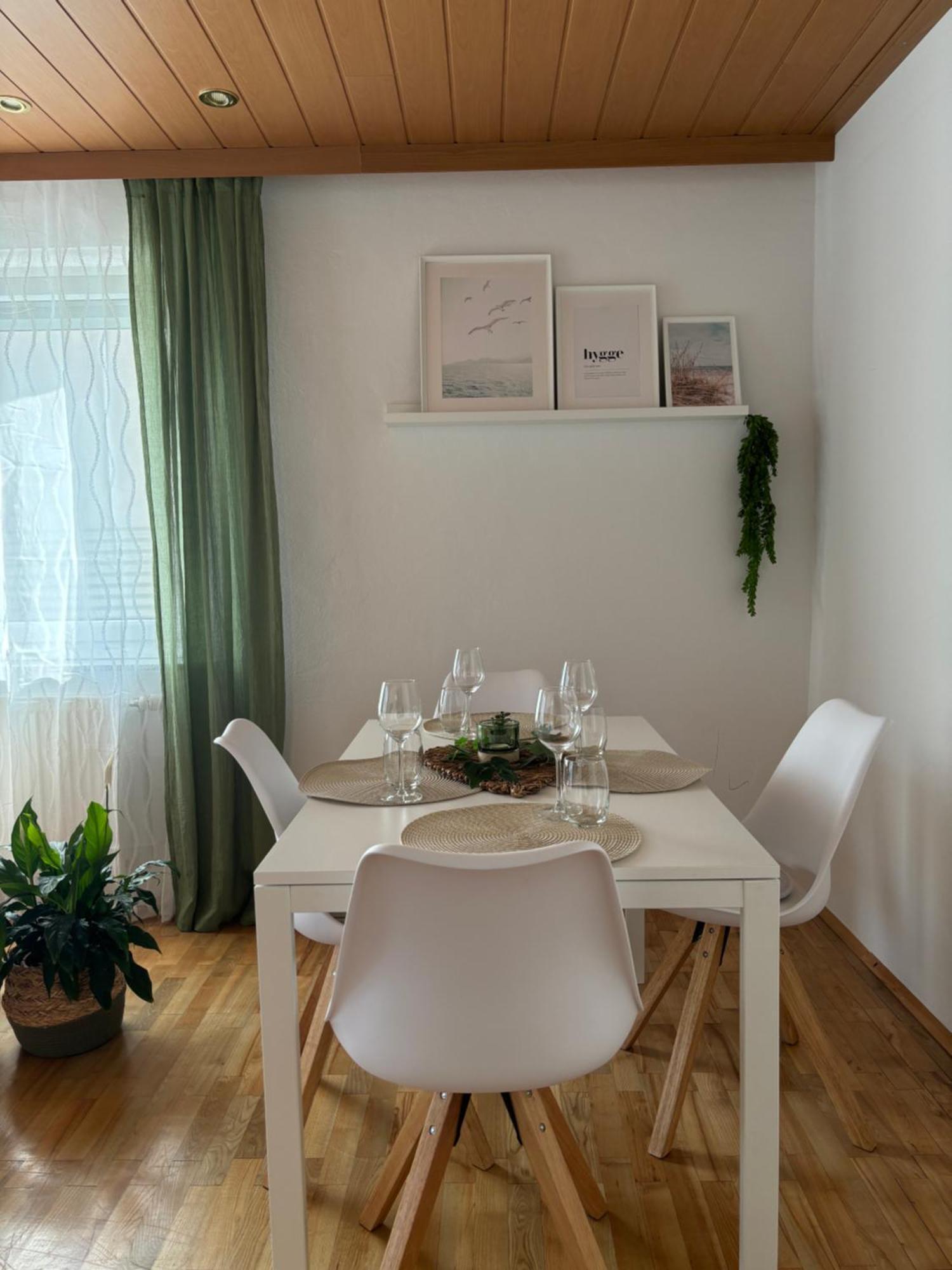 Wohnung See- Und Bergnaehe Gmunden Szoba fotó